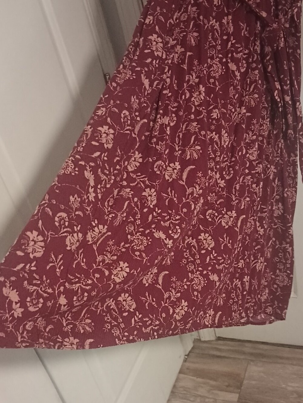 Knox Rose Maroon Floral Long-Sleeve Midi Dress - Picture 8 of 9